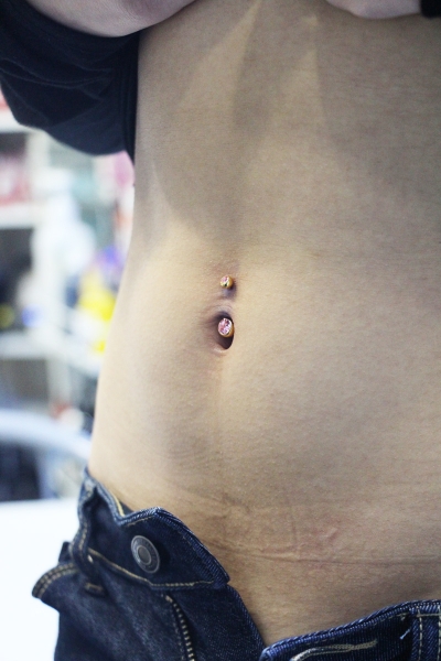 NAVEL (へそピアス）