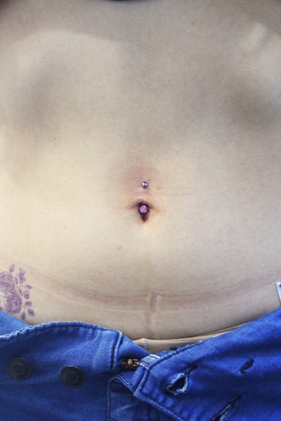 NAVEL (へそピアス）