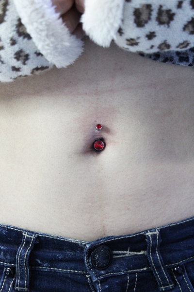 NAVEL（へそピアス）