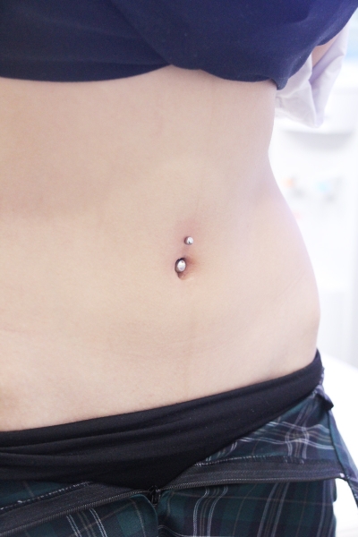 NAVEL(へそピアス)