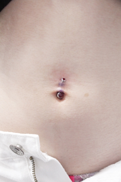 NAVEL (へそピアス)